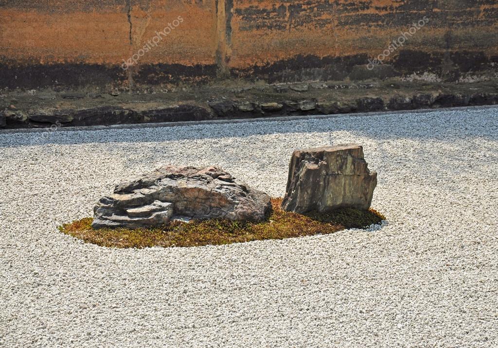 Giardino di pietra zen al tempio ryoanji — foto stock © gubgibgift ... Giardino di pietra