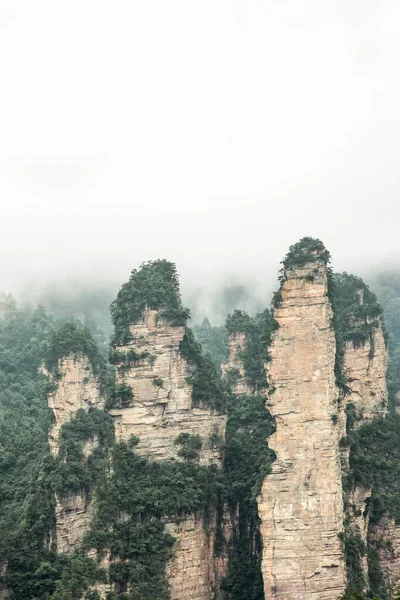Landschap Van Bergen Zhangjiajie Gelegen Wulingyuan Schilderachtige Historische Interessegebied Die — Stockfoto