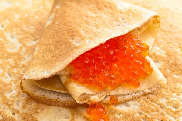 Pancakes with red caviar — Stock Photo, Image