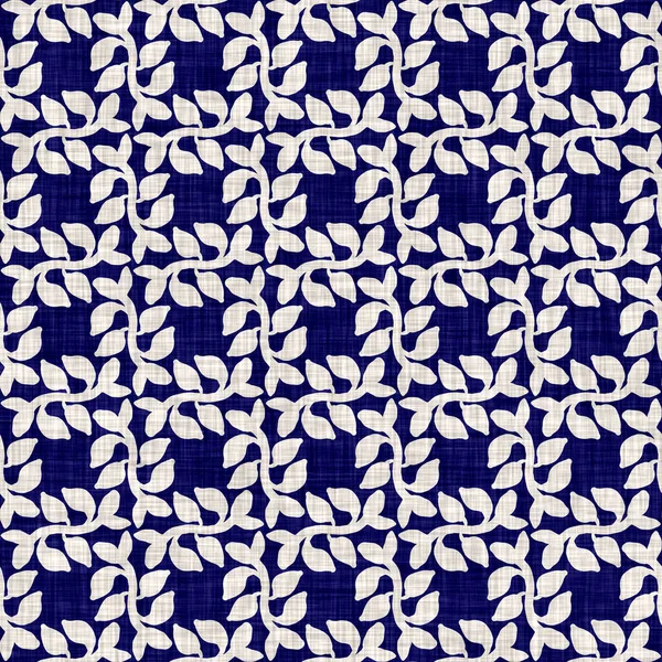 Bloque de follaje azul índigo estampado de fondo de textura de lino teñido. Muestra de patrón batik repetición japonesa tejida sin costura. Bloque de desenfoque afligido orgánico floral estampado por todo el textil. — Foto de Stock