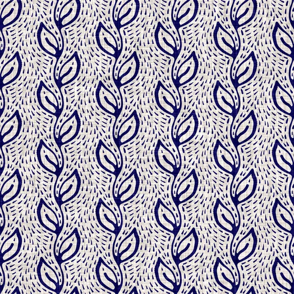 Indigo Blue Laub Block Print gefärbt Leinen Textur Hintergrund. Nahtlos gewebter japanischer Swatch mit Batikmuster. Floral Organic Distressed Blur Block Print auf Textilien. — Stockfoto