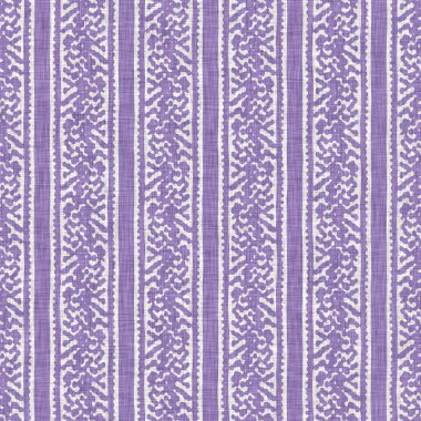 Lavanta çiftliği kırık şerit deseni. Çizgili ülke çizgileri parmak izlerinin üzerine örülmüş. Mor rustik baskılı kumaş efekti. Provence stili, pejmürde ev dekoru kumaşı..