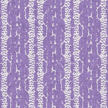 Lavanta çiftliği kırık şerit deseni. Çizgili ülke çizgileri parmak izlerinin üzerine örülmüş. Mor rustik baskılı kumaş efekti. Provence stili, pejmürde ev dekoru kumaşı..