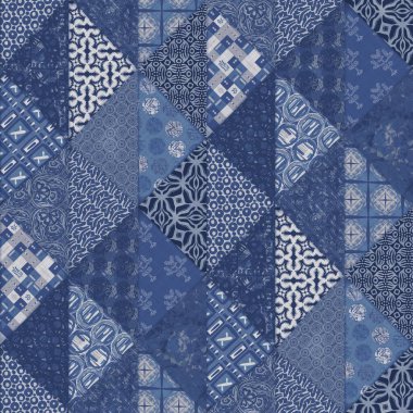 Denim Western mavi yamalı üçgen dokuması. İndigo vintage yıkama pamuk tekstil etkisi. Yamalı kot pantolon ev dekoru arka planı. Boho bandana yorgan dikme kumaş baskı malzemesi.