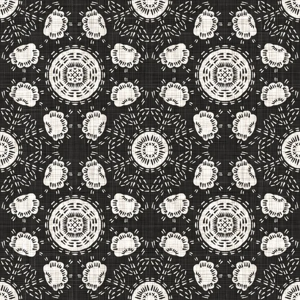 シームレスな黒の白い織り布サークルリネンテクスチャ。2トーンモノクロパターンの背景。現代の織物効果。Masculine dotted spot repeed｜print. — ストック写真