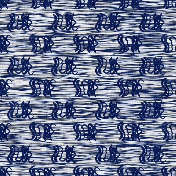 Indigo gefärbter Stoff mit zufälligen Flecken Muster Textur. Nahtlose textile Modetuch Farbstoff widerstehen auf dem ganzen Druck. Japanischer Kimono-Blockdruck. Hohe Auflösung Batikeffekt Fleckenmuster. — Stockfoto