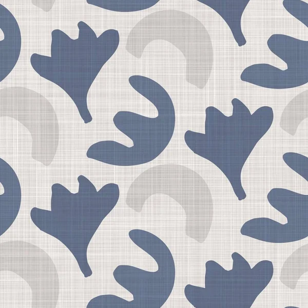Inconsútil casa de campo francesa de lino geográfico impreso fondo de tela. Provenza azul gris textura del patrón. Shabby estilo elegante tejido de fondo. Escándalos rústicos textiles por todo el efecto de impresión. —  Fotos de Stock