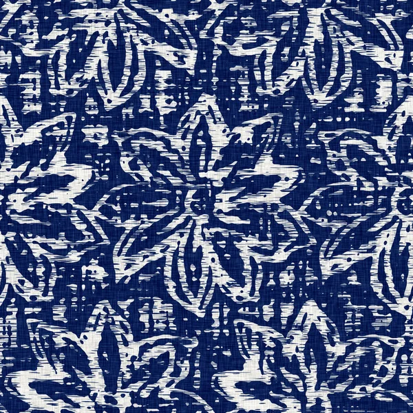 Indigo gefärbter Stoff mit Blütenmuster. Nahtlose textile Modetuch Farbstoff widerstehen auf dem ganzen Druck. Japanischer Kimono-Blockdruck. Hochauflösender Batikeffekt wiederholbare Uhr. — Stockfoto