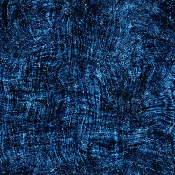 Απρόσκοπτη υφή εκτύπωσης indigo μπλοκ σε ναυτικό μπλε υφαντό φόντο αποτέλεσμα. Ιαπωνικό στυλ πλένονται denim μπατίκ αντίσταση μοτίβο. Φθαρμένο ανδρικό υφασμάτινο ρολόι. — Φωτογραφία Αρχείου