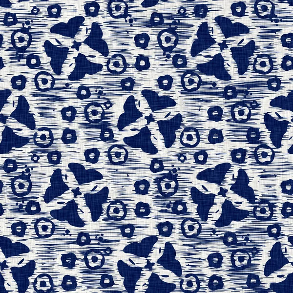 Indygo barwione tkaniny geo kształt tekstury wzór. Płynne tkaniny tekstylne barwnik oprzeć się na całym druku. Odcisk japońskiego kimona. Efekt batik o wysokiej rozdzielczości — Zdjęcie stockowe