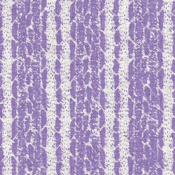 Lavanta çiftliği kırık şerit deseni. Çizgili ülke çizgileri parmak izlerinin üzerine örülmüş. Mor rustik baskılı kumaş efekti. Provence stili, pejmürde ev dekoru kumaşı..