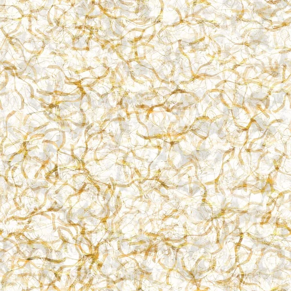 Texture métallique dorée en papier de riz fait main. Fond de feuille washi sans couture avec des flocons de métal doré. Pour une texture de mariage moderne, une papeterie élégante et des éléments de flou minimes de style japonais — Photo