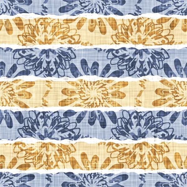 Kusursuz Fransız kırsal mutfak çizgili kumaş deseni. Mavi sarı beyaz yatay çizgili arka plan. Batik Boyası Kaynak Stili Kırsal Örgü Cottagecore Tekstili. 