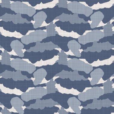 Fransız mavisi karalama motifli keten desenli. Tonal kır evi tarzı soyut karalama motifi arka planı. Basit bir kırsal kumaş tekstil etkisi. İlkel, pejmürde, şık bir kumaş..