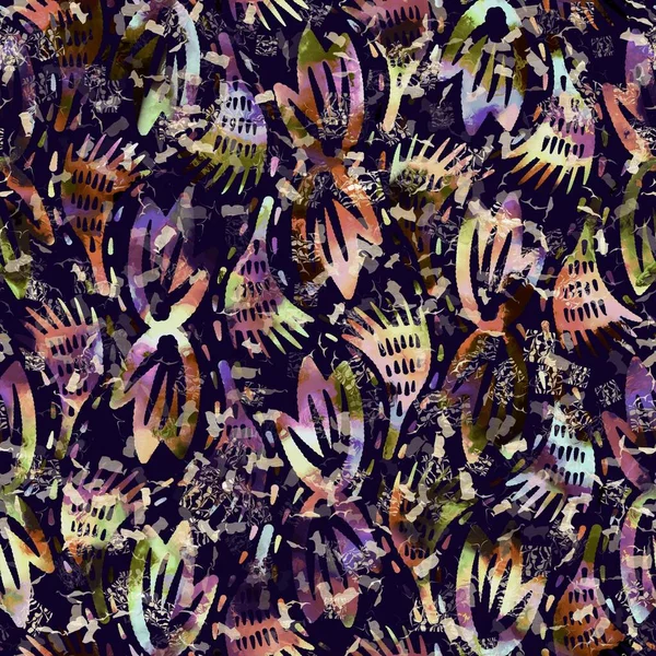 Exotische veelkleurige boho bloemen camouflage scatter print. Naadloze herfst donkere grond gedetailleerde herhaling patroon. — Stockfoto