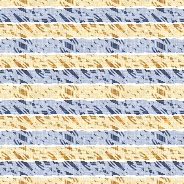 Nahtloser Stoffmuster-Druck in der französischen Landküche. Blau gelb weiß horizontal gestreift Hintergrund. Batik Farbstoff Provence Stil rustikal gewebt Baumwollstoff. — Stockfoto