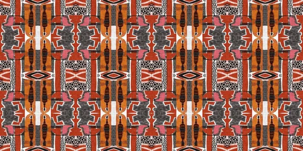 Kahverengi safari hayvan desenli yama şeritli, pürüzsüz sınır deseni. Kahverengi desenli kumaş şeritli doğal yorgan çakışması. Modern kabile soyut Afrika 'sı doğrusal kenar arkaplanından esinlenmiştir.