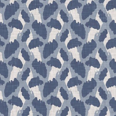 Fransız mavisi karalama motifli keten desenli. Tonal kır evi tarzı soyut karalama motifi arka planı. Basit bir kırsal kumaş tekstil etkisi. İlkel, pejmürde, şık bir kumaş.