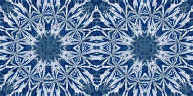 İndigo mavisi kar taneleri sınır arkaplanı. Frosty batik boyama efekti pürüzsüz kenar. Soğuk bayram şenliği kurdelesi. 