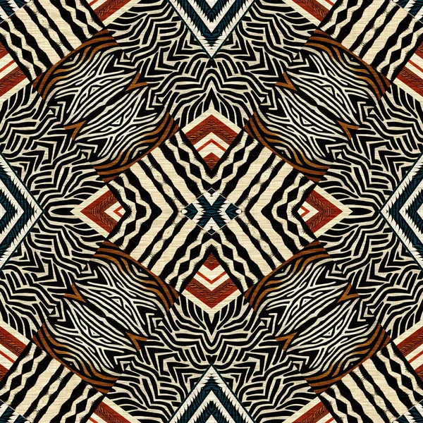 African Kente Cloth Patchwork Effect Pattern Seamless Geometric Quilt Fabric — ストック写真