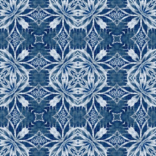 Indigo Blue Snow Flake Damask Pattern Background Frosty Painterly Effect — Stok fotoğraf