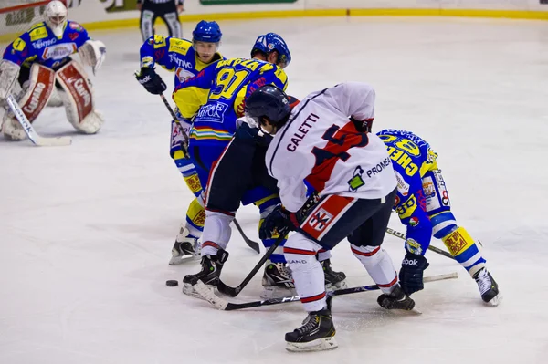 Hockey sobre hielo Liga Premier Italiana — Foto de Stock