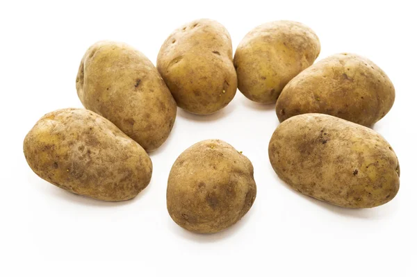 Patatas aisladas sobre fondo blanco — Foto de Stock
