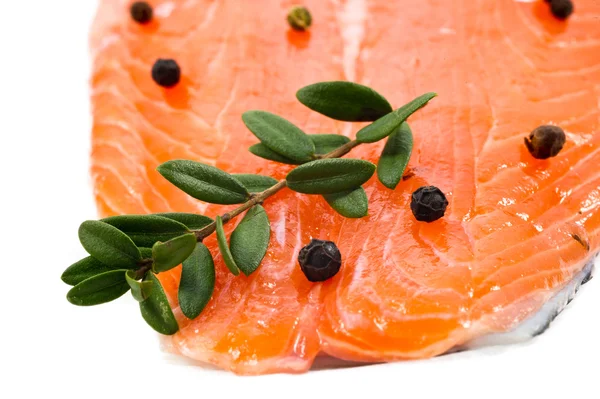 Fresh salmon fillet with pepper and herbs — Stock Photo, Image