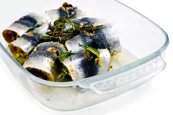 Italiensk fisk löpning kallas "sarde en beccafico" — Stockfoto