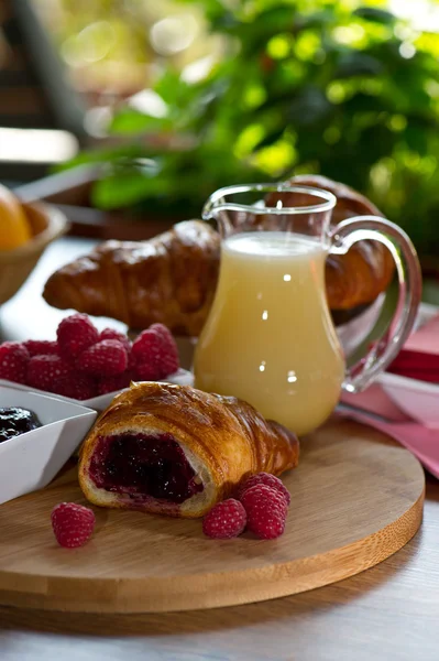 Beelden fruit Ontbijt op zon licht ochtend — Stockfoto