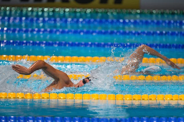 Paltrinieri (Italië, zwarte pet) en sun yang (china) — Stockfoto