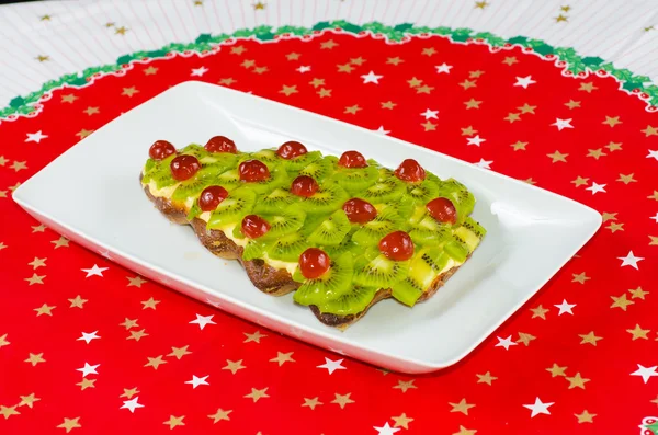 ハッピー クリスマスのフルーツ ケーキ — ストック写真