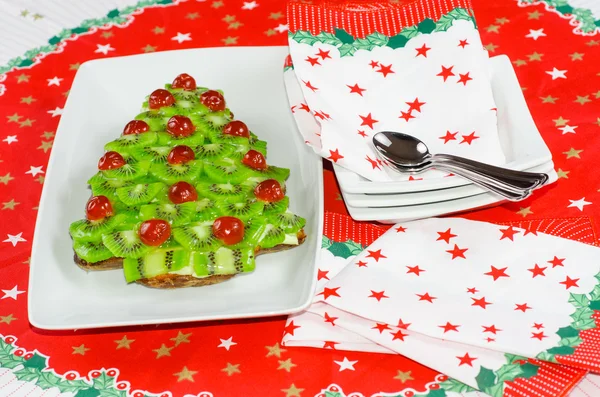 Gâteau aux fruits pour Noël heureux — Photo