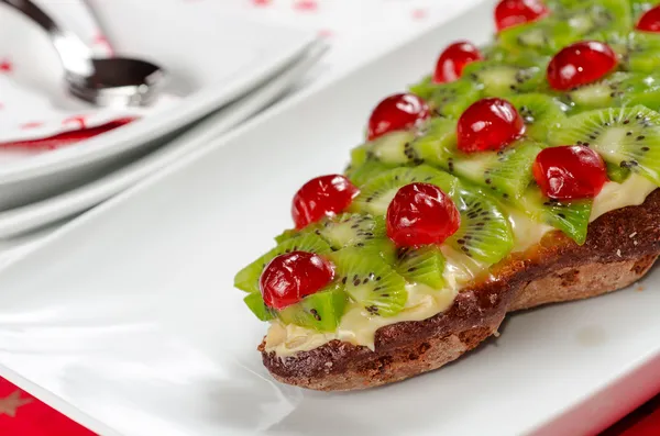 Bolo de frutas para o Natal feliz — Fotografia de Stock