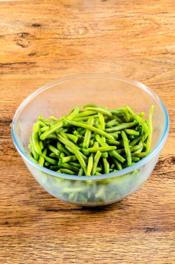 Cam bardak üzerinde ortak fasulye