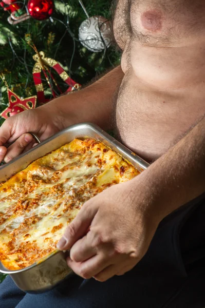 Hombre gordo con comida — Foto de Stock