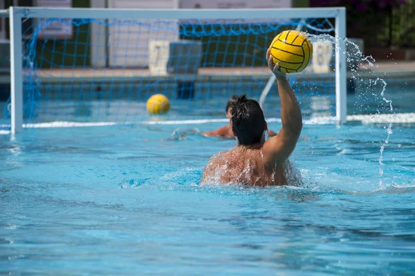 Jugadores de waterpolo — Foto de Stock