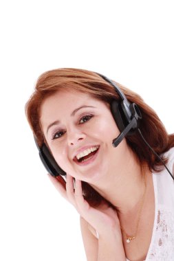 güzel gülümseyen destek telefonu kadın operatörü kulaklık wh üzerinde
