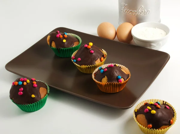 Muffins com ingredientes — Fotografia de Stock