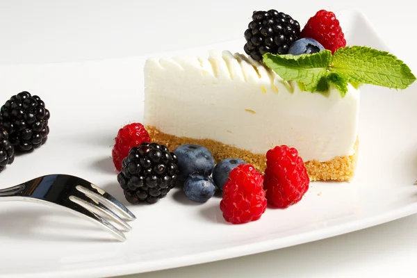 Cream and yogurt with fruits — Stock Photo, Image
