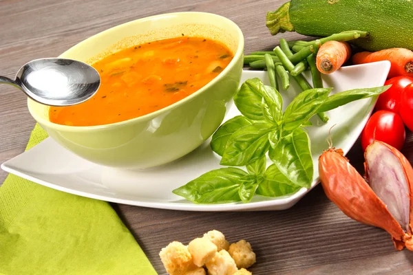 Fresh vegetable soup — Stock Photo, Image