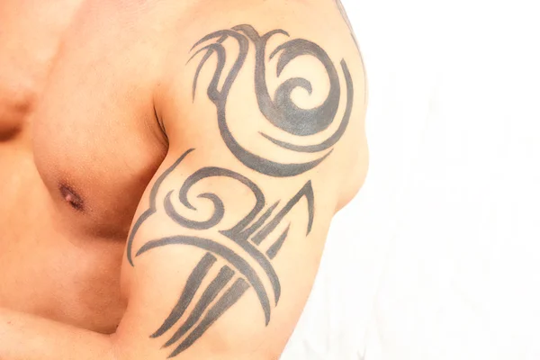 Człowiek z tatuażem — Zdjęcie stockowe