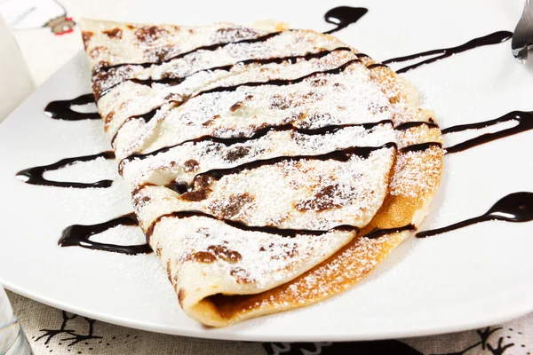 Crepes with cream chocolate — Stock Photo, Image