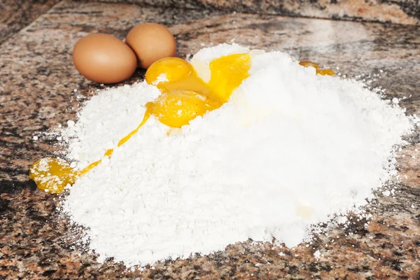 Ingredientes para masa de pastel — Foto de Stock