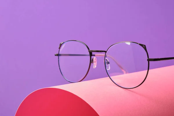 Rent Eyeglasses Pink Purple Geometric Background Trendy Eyeglass Frames Copy — Stock Photo, Image