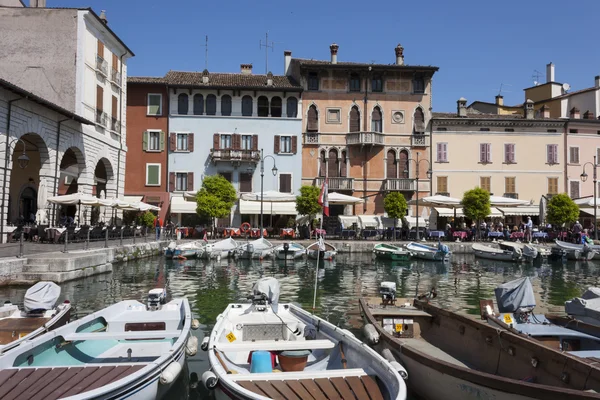 The small harbor of desenzano — Stock Photo, Image