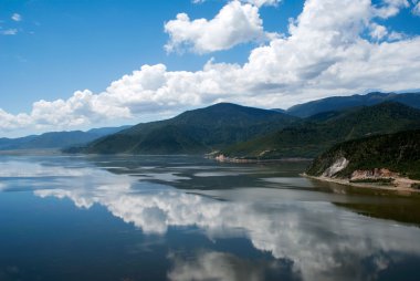 shangri-la, yunnan eyaleti Çin gölde Napa.