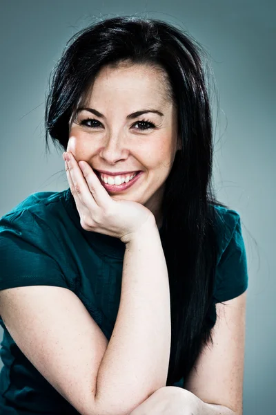 Joven mujer feliz — Foto de Stock