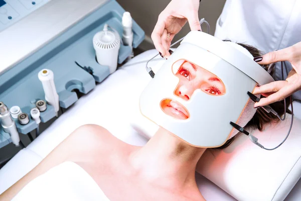 Woman in a beaty clinic — Stock Photo, Image