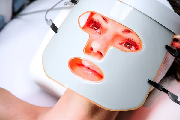 Woman in a beaty clinic — Stock Photo, Image